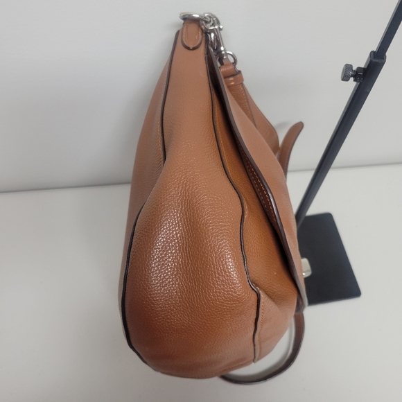 Coach Turnlock Pebbled Leather Hobo Bag. - Picture 4 of 16